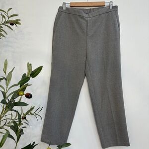 Old Navy Gray Tapered Dress Pants – Size 8